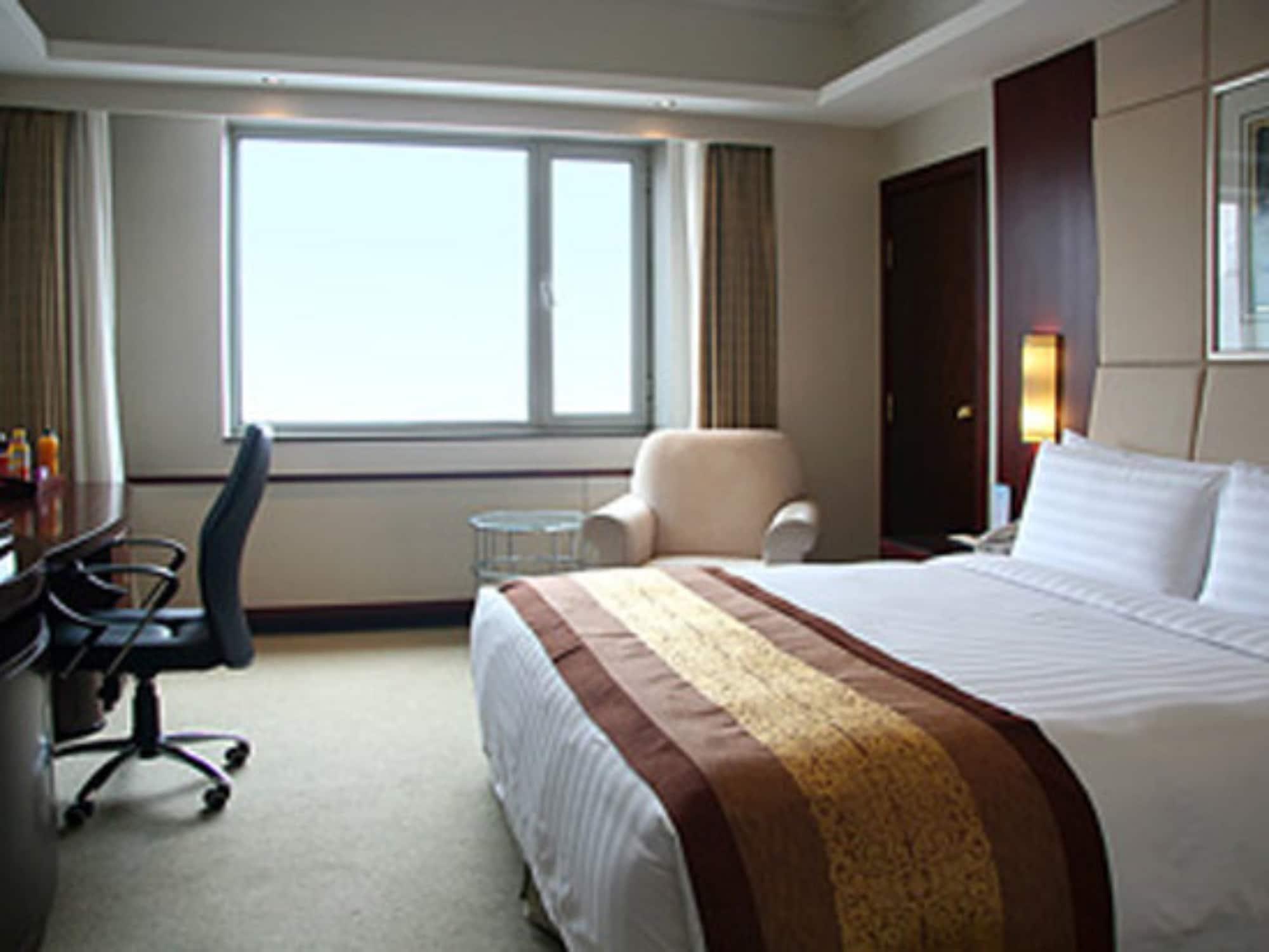 Changchun Jin-An Hotel Exterior photo